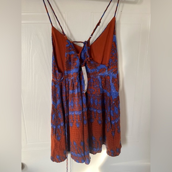 Urban Outfitters romper - Picture 8 of 13